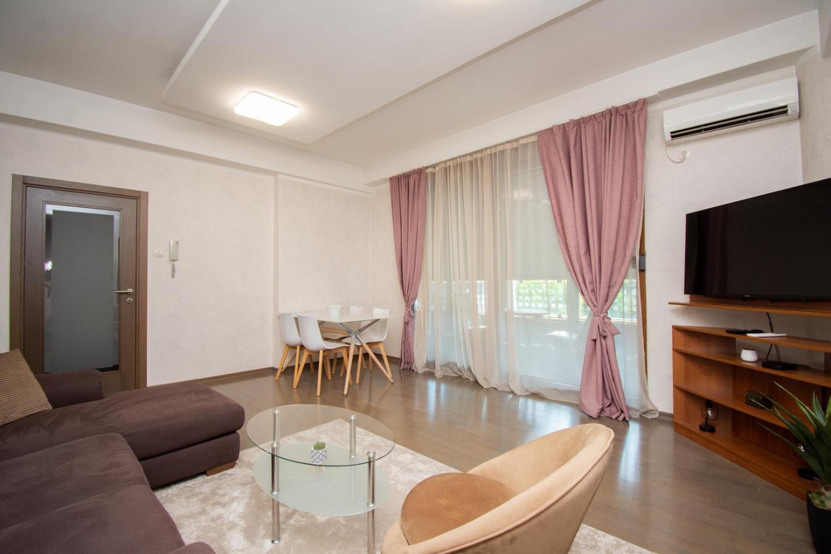 Maxim Compass Apartment Podgorica Exteriér fotografie