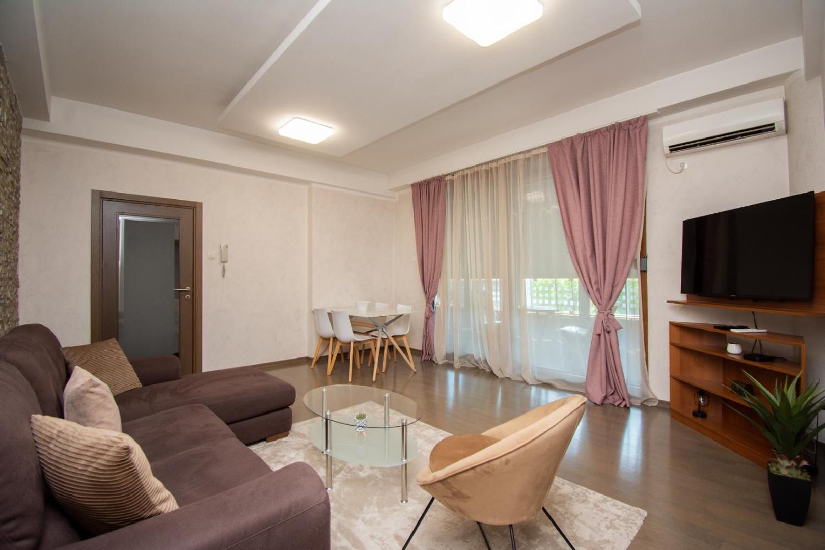 Maxim Compass Apartment Podgorica Exteriér fotografie